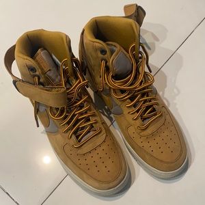 Like New Air Force One Men’s Nikes